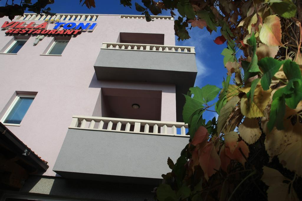 Villa Toni Sveti Filip i Jakov Esterno foto