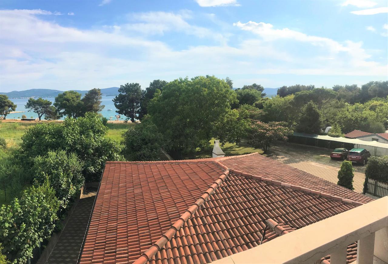 Villa Toni Sveti Filip i Jakov Esterno foto