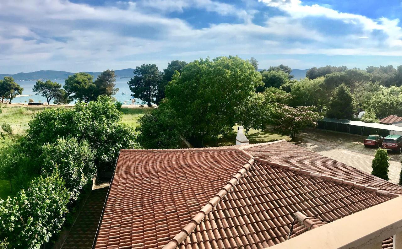 Villa Toni Sveti Filip i Jakov Esterno foto